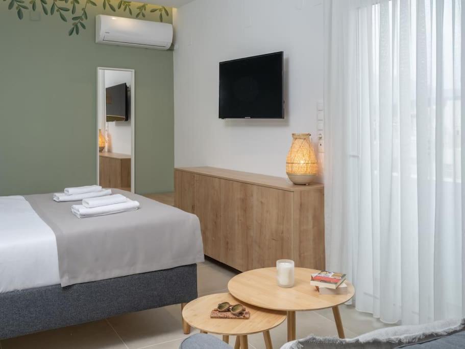 Olive Tree Home - Στούντιο Με Θέα Στο Κέντρο อายิโอสนิโกลาโอส ภายนอก รูปภาพ